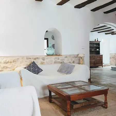 Feriehus Casa Nicole Naturaleza, Montanas Y Piscina Privada En Alicante Carroja