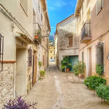 Vakantiehuis Casa Nicole Naturaleza, Montanas Y Piscina Privada En Alicante *