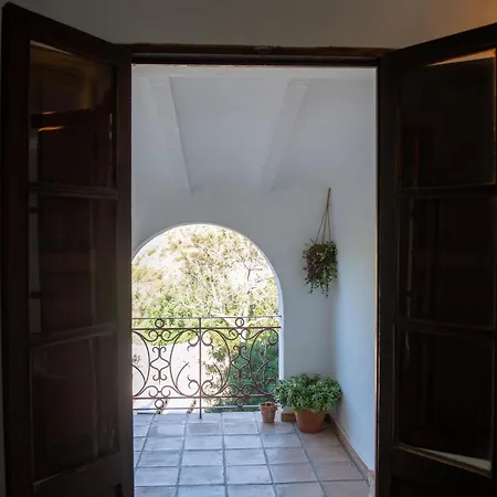 Vakantiehuis Casa Nicole Naturaleza, Montanas Y Piscina Privada En Alicante